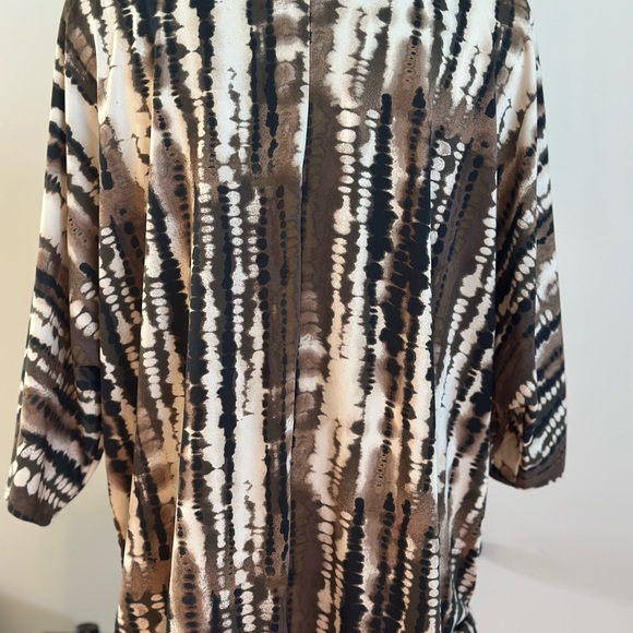 Brown and Cream Women's Blouse - Picture 6 of 7